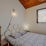 Maisonnette A 50m De La بيسكاروس