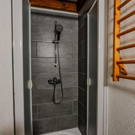 Maisonnette A 50m De La Hébergement de vacances Biscarrosse